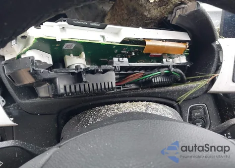 2018 BMW 320I xDrive z USA, uszkodzony, nr VIN WBA8E5G56JNU46514